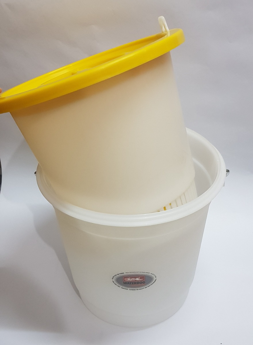 Balde Porta Carnadas Waterdog 2pz 10 Litros C/balde Interior