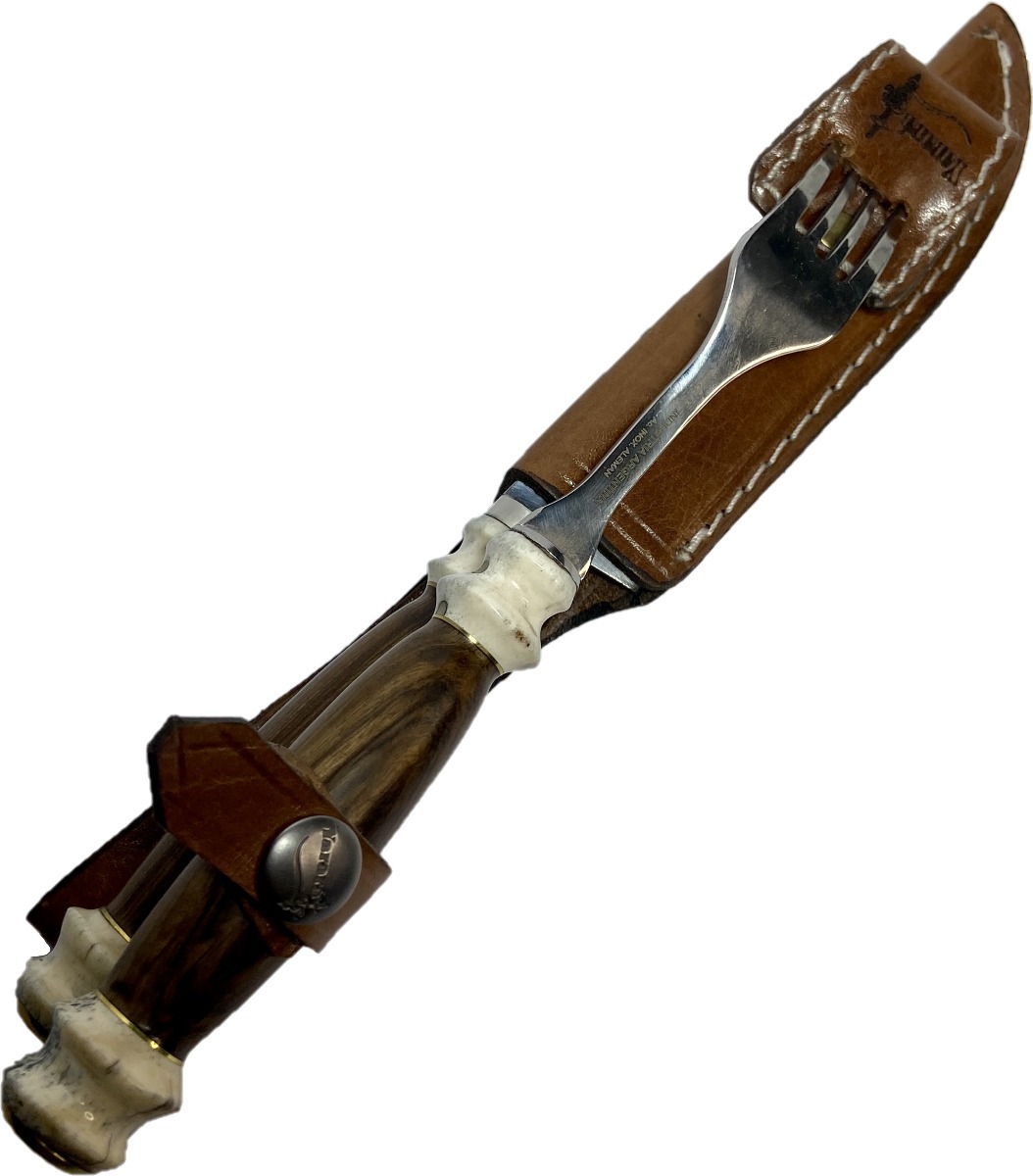 Juego De Tenedor Y Cuchillo Yarará Madera Y Axis