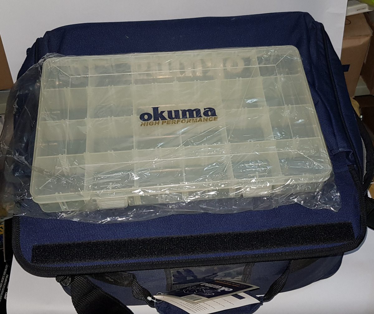 Bolso De Pesca Okuma Grande + Caja De Pesca 24 Div. Interc.