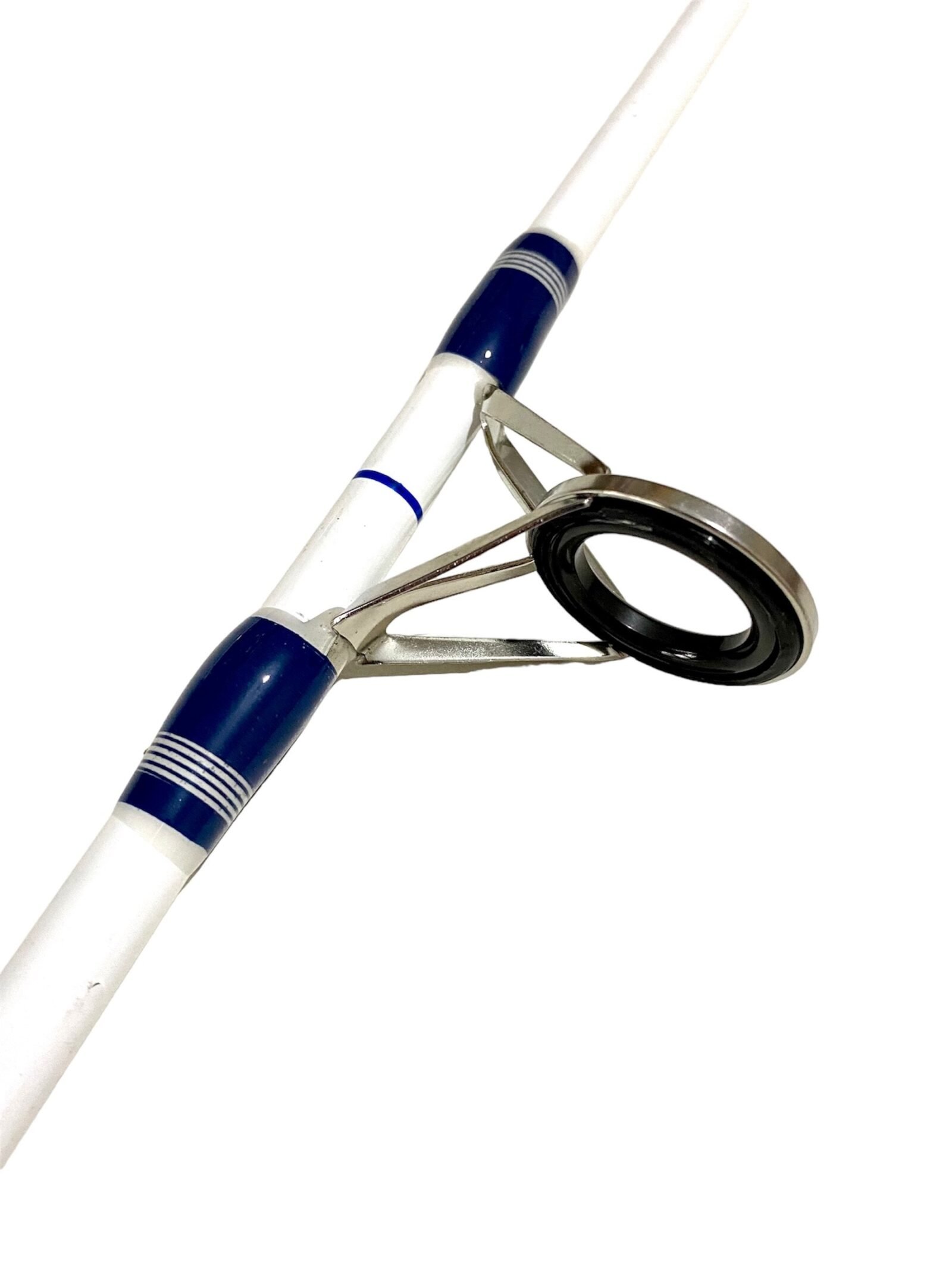 Combo Okuma Tundra Caña 2,40 M 2 Tramos 10-30 Lbs + Reel + Nylon Para Frontal Variada