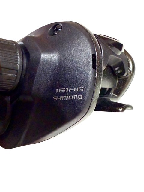 Reel Rotativo Shimano Caius 151 HG Izquierdo Color Negro